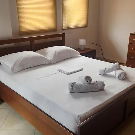Apartment Hasanaj 2 *